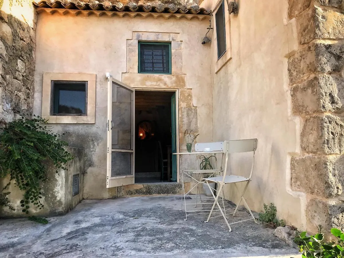 Holiday home Il Corvo Di Pietra Villa Scicli